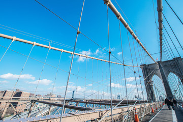 Fototapeta premium Part of famous Brooklyn bridge on bright day