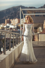Obraz premium Young bride on the terrace