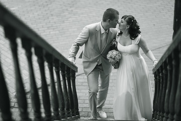 Naklejka premium wedding photo monochrome black and white