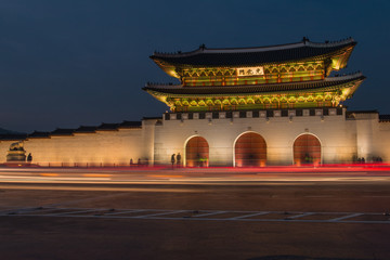 Fototapeta na wymiar Gwanghwamun Gate