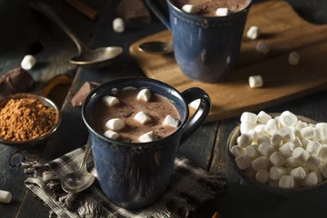 Crédence de cuisine en verre imprimé Chocolat Chocolat chaud noir fait maison