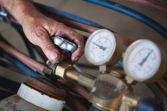 Gas Cylinder And Pressure Gauge