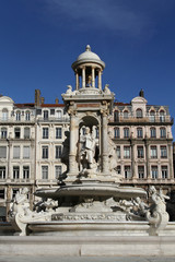 Fototapeta na wymiar Fontaine de la Place des Jacobins, Lyon