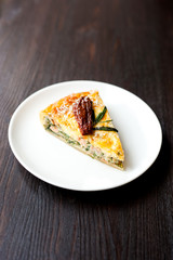 quiche with salmon and sun-dried tomatoes