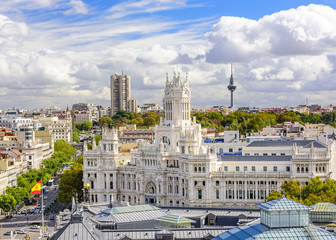 Fototapeta premium Cybele Palace and Cityscape of Madrid, Spain
