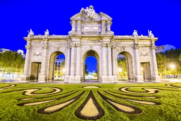 Tuinposter Puerta de Alcala in Madrid, Spain © SeanPavonePhoto