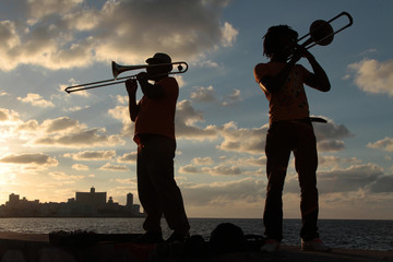 Joueurs de trombone sur le Malecon
