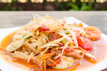 papaya salad with pickled shellfish