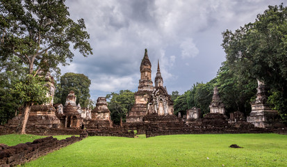 The 7 Rows Chedi Temple Si satchanalai historical park
