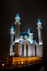 Fototapeta na wymiar KAZAN, RUSSIA, Kul Sharif mosque at night
