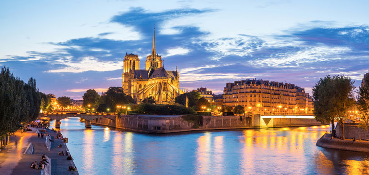 Fototapeta Notre Dame Cathedral Panorama