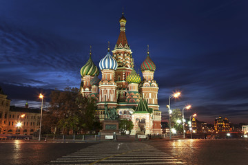 Fototapeta na wymiar St. Basil's Cathedral on the Red square. Russia