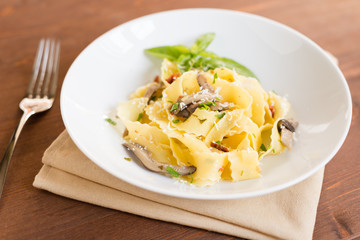 Pappardelle ai funghi, cucina italiana