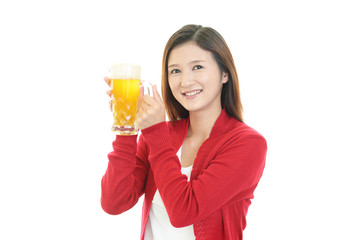ビールを飲む女性 © Liza5450