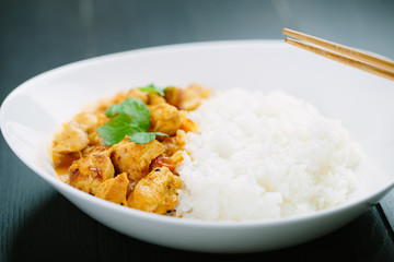 Spicy chicken curry with rice