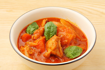 鶏肉のトマトシチュー