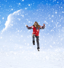 Frau mit Rotem Anorak im Schnee