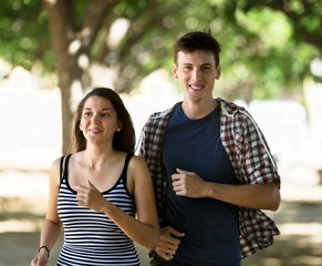 Obraz premium Сouple jogging in morning