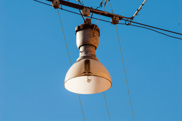 Lampione singolo, lanterna, illuminazione pubblica