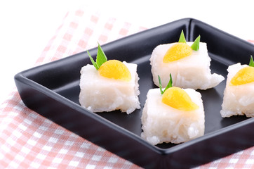 Thai dessert made from glutinous rice