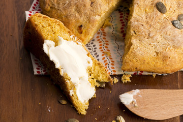 homemade pumpkin bread