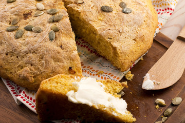 homemade pumpkin bread
