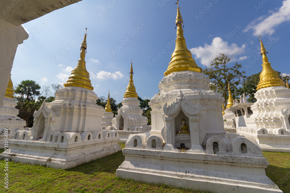 Wall mural lampang pagoda