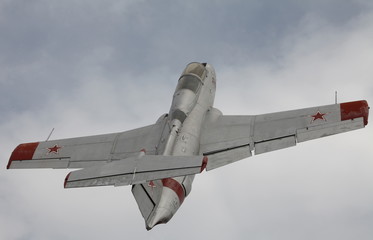 training  jet  aircraft rear view