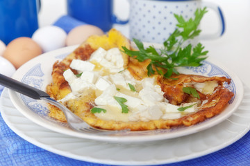 Omlett mit Schafskäse