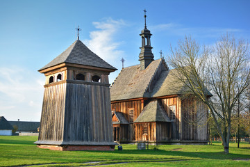 Muzeum Wsi Kieleckiej - Stary Drewniany Kościół - obrazy, fototapety, plakaty