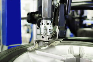 car disk repair machine