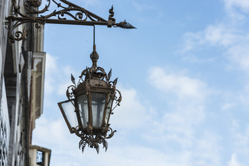 Fototapeta na wymiar Streetlamp in Tournai, Belgium