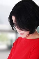 Obraz premium Portrait of a thoughtful woman