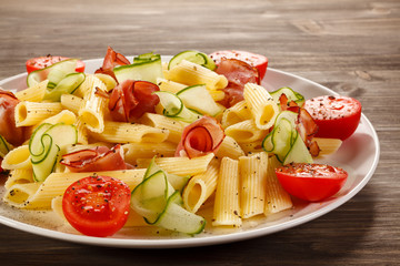 Pasta with meat and vegetables