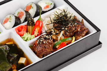 Lunch Box (Bento)