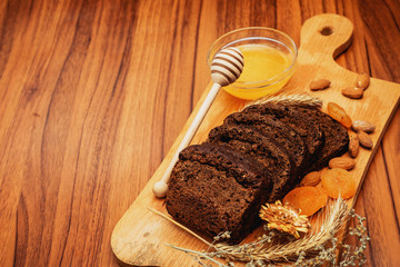 rye bread with honey