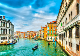 Fototapeta na wymiar Traffic from Gondolas in Main Canal of Venice Italy. HDR
