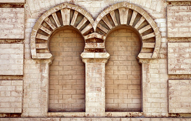 Fototapeta na wymiar Double niche in old house in Cadiz