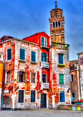 Panele Szklane  Piękny stary budynek w Wenecji we Włoszech. Przetworzony HDR