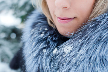 lips fur snow