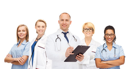 Fototapeta premium group of smiling doctors with clipboard