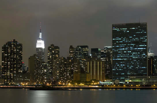 Fototapeta Manhattan viewed from Long Island City