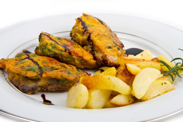 agnello impanato con patate 