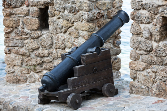 Old cannon - at the castle of Alanya, Turkey