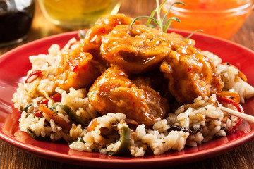 Fried chicken with rice and sweet and sour sauce