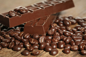 Coffee beans with chocolate glaze and dark chocolate