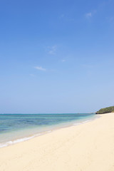 沖縄のビーチ・与久田ビーチ