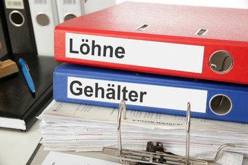 Löhne / Gehälter