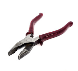 Obraz premium Stare szczypce ogólnego przeznaczenia na białym tle.