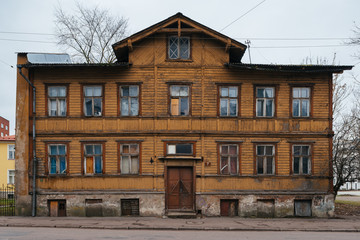Fototapeta na wymiar Typical wooden house in Tallinn, Estonia